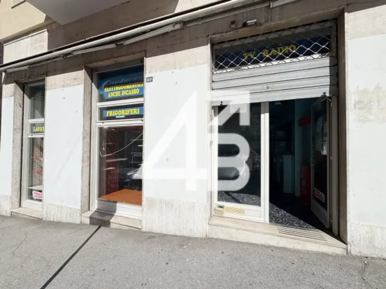 Negozio in Via delle Sette Fontane 40b, Trieste, {3} - Foto 2