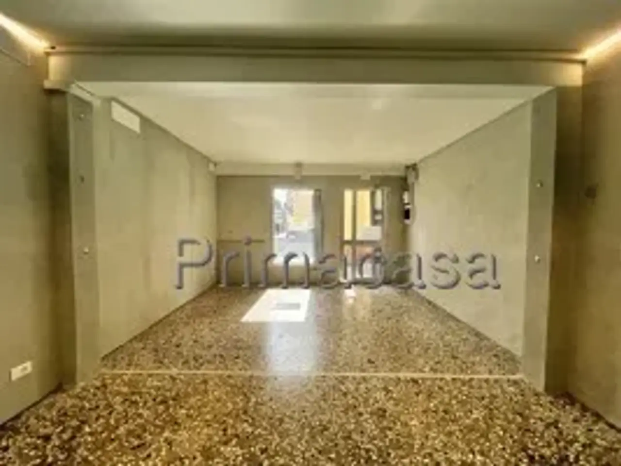 Negozio in Via XX Settembre 11, Mirano, {3} - Foto 1