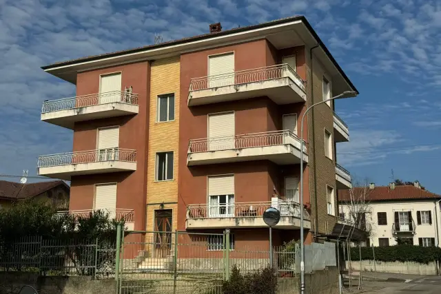 Trilocale in Via Cesare Battisti 29, Cambiano - Foto 1