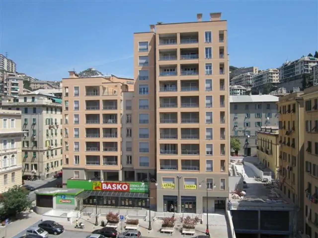 Parcheggio chiuso in Via Alizeri 5lr, Genova, {3} - Foto 2