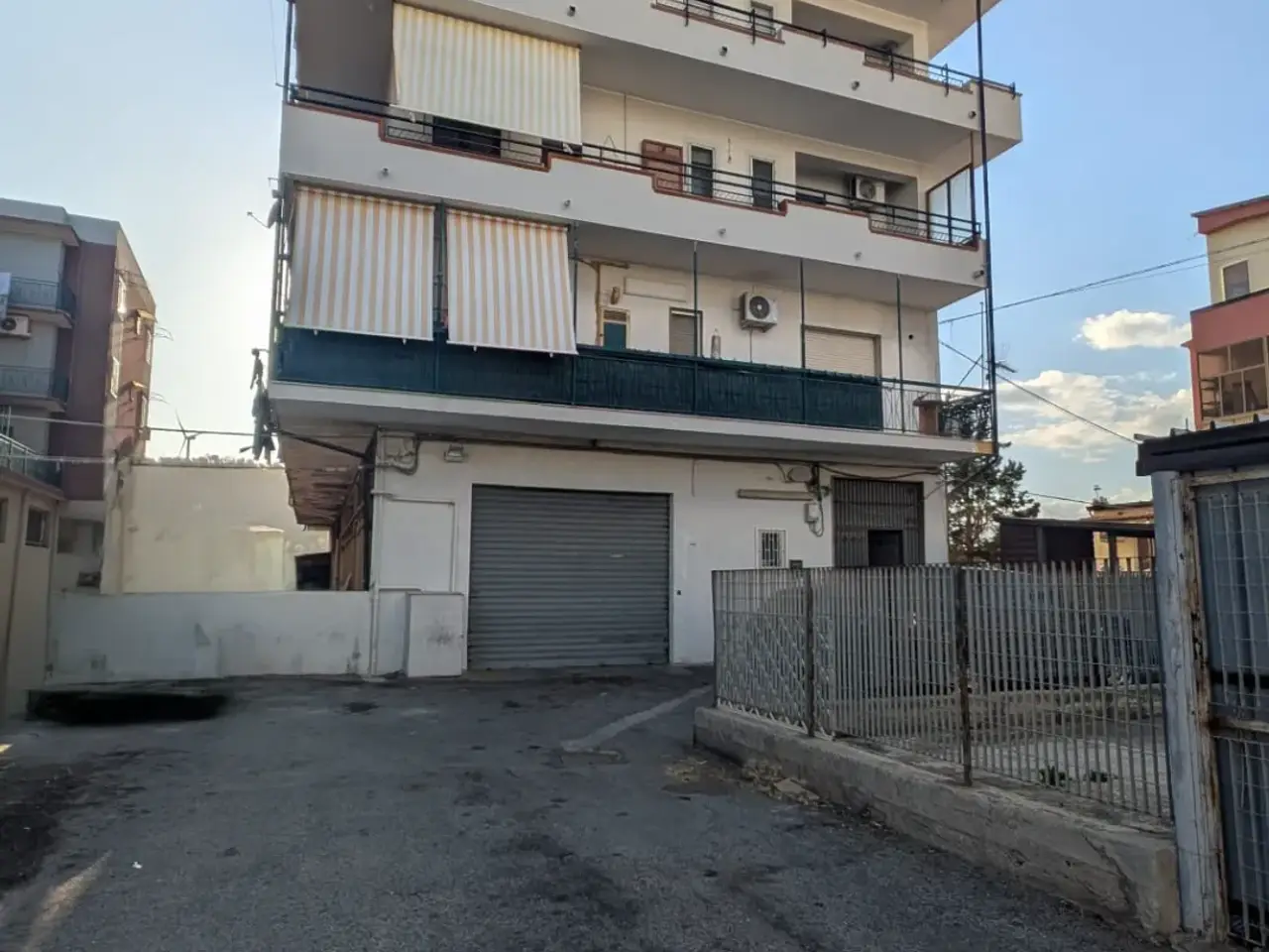 Magazzino in Via Giovanni Paolo II 241, Crotone, {3} - Foto 1