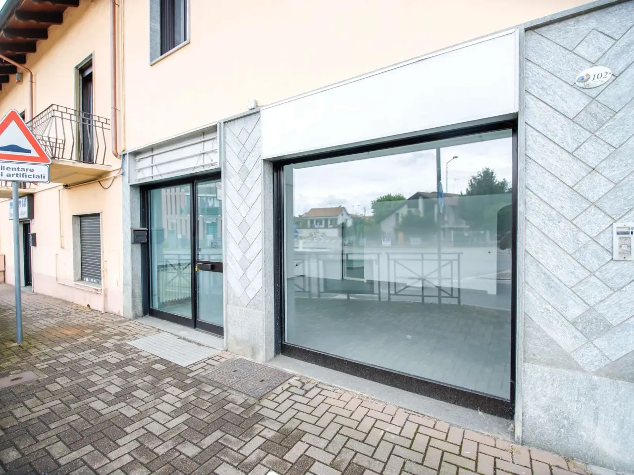 Negozio in Corso Regina Margherita 102, Volpiano, {3} - Foto 2