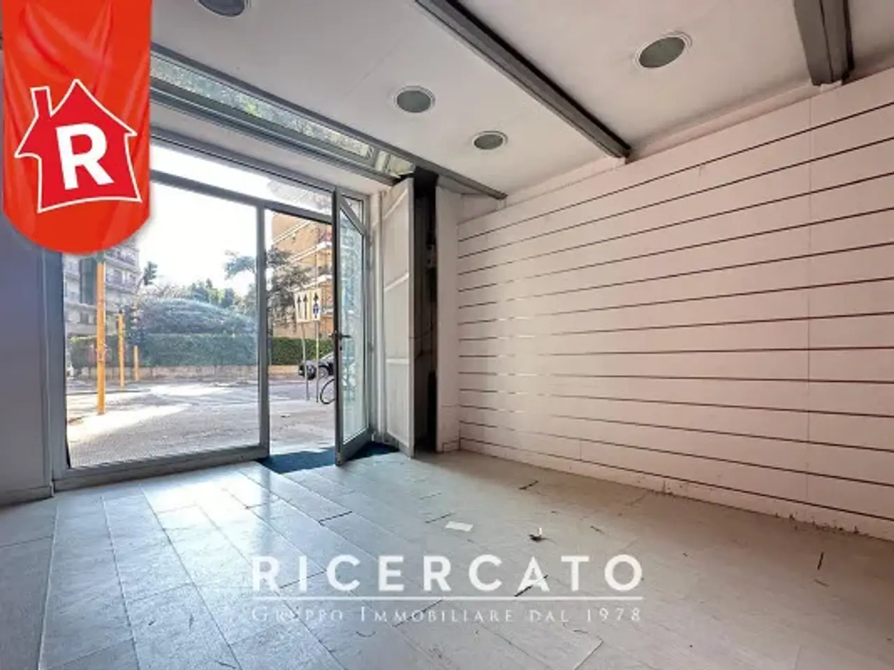 Negozio in Viale Japigia 45, Lecce, {3} - Foto 2