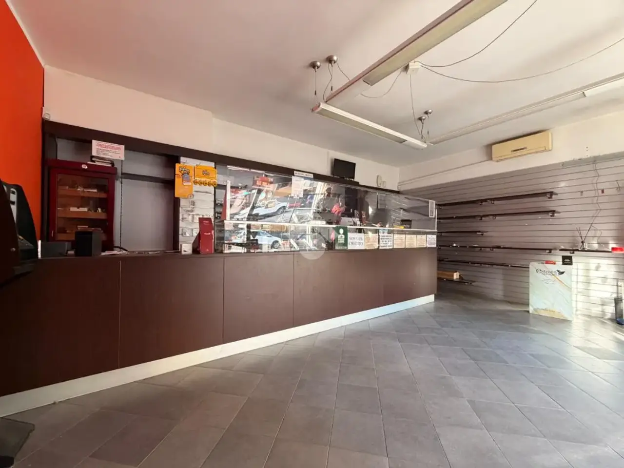 Negozio in Via Felice Cavallotti 76, Novi Ligure, {3} - Foto 1