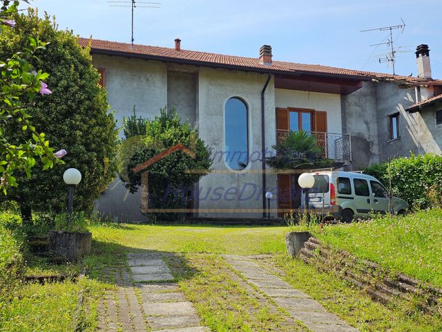 Terraced house, Castelletto sopra Ticino - Photo 1