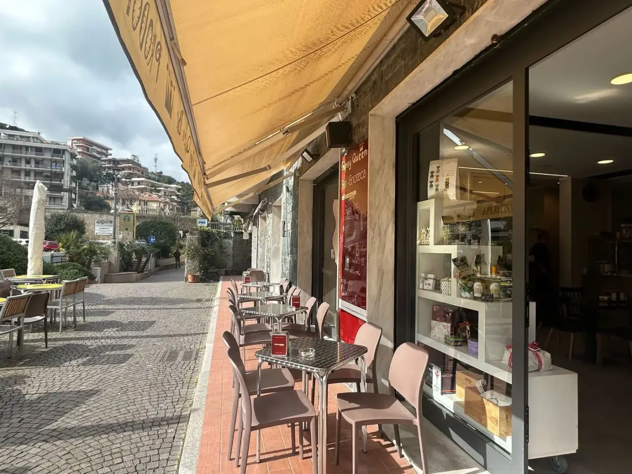 Bar in Via Federico Colla, Celle Ligure, {3} - Foto 1
