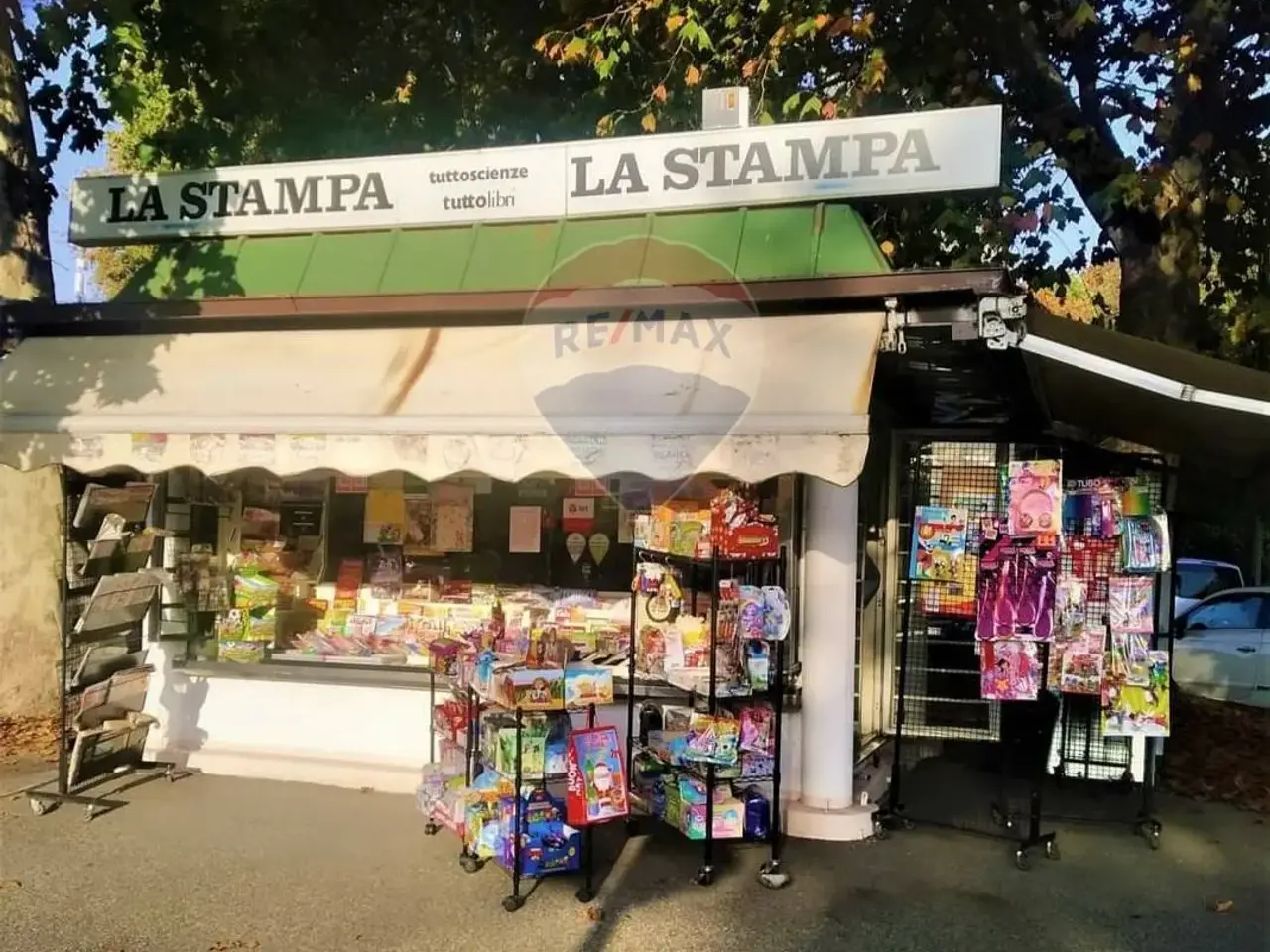 Esercizio commerciale in Corso Casale 306, Torino, {3} - Foto 2