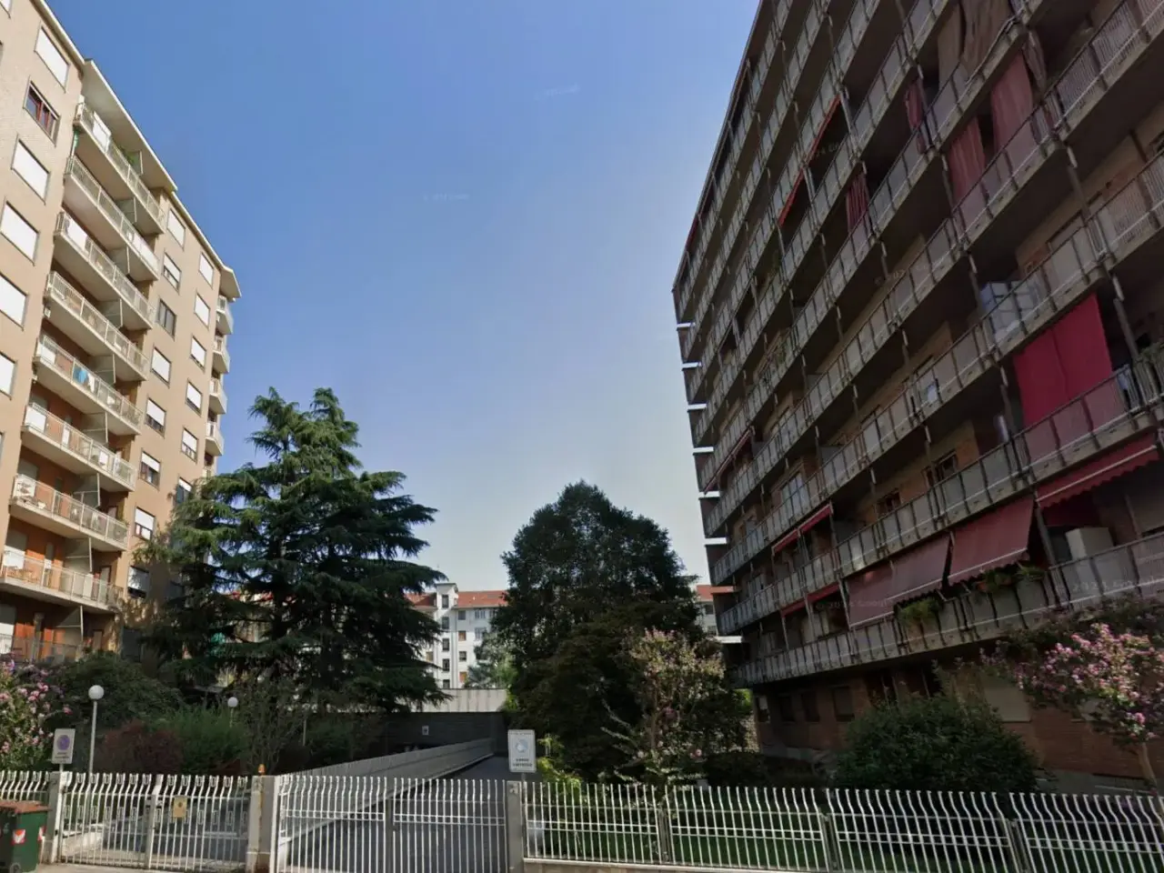 Magazzino in Via Garessio 37, Torino, {3} - Foto 1