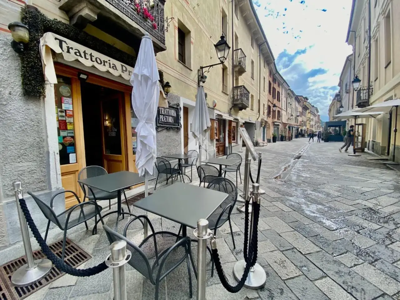 Negozio in Via Sant'Anselmo 9, Aosta, {3} - Foto 2