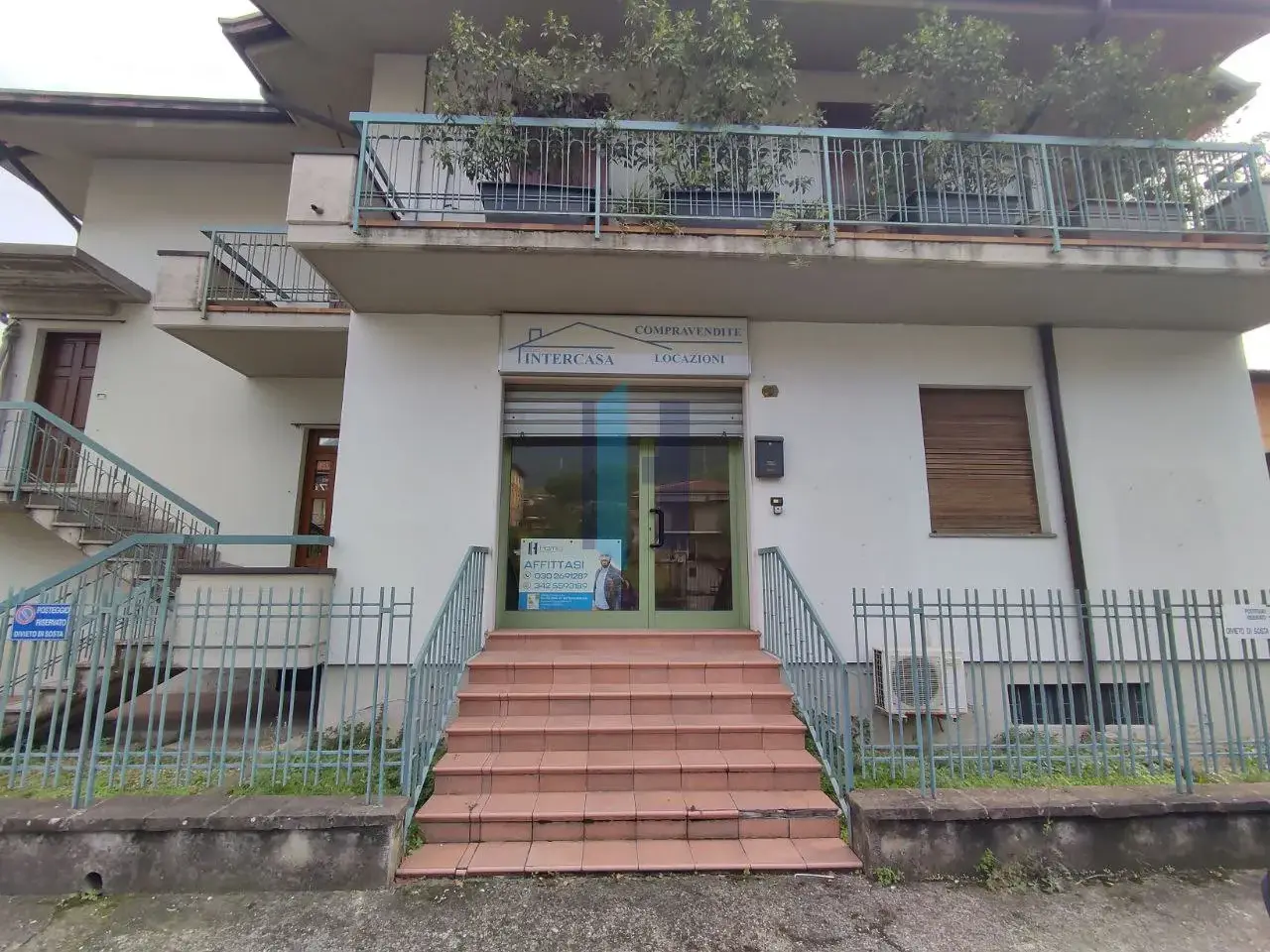 Ufficio in Via Conte Camillo Benso di Cavour, Botticino, {3} - Foto 1