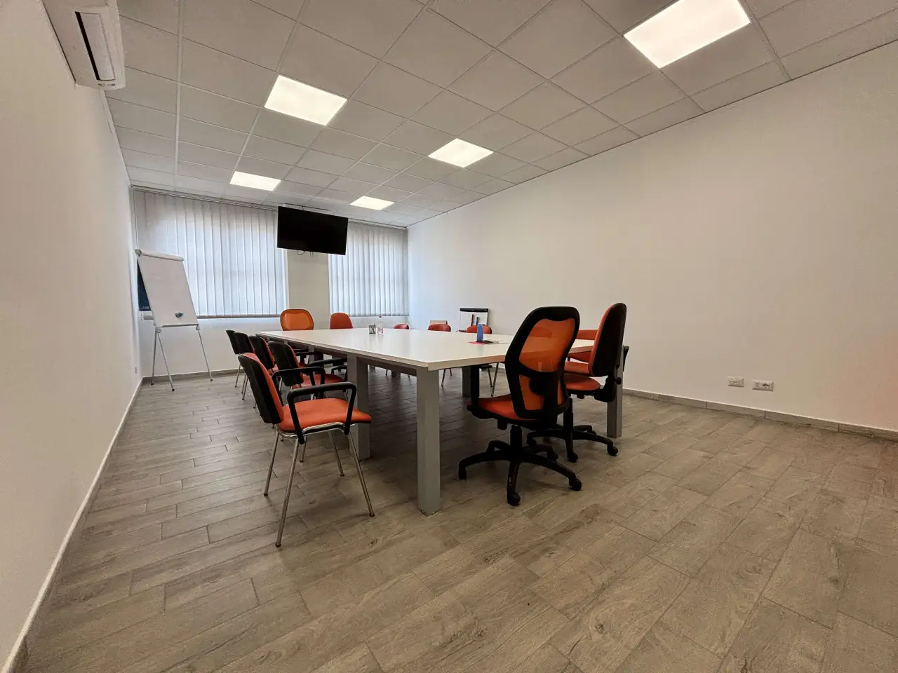 Ufficio in , Sestu, {3} - Foto 1