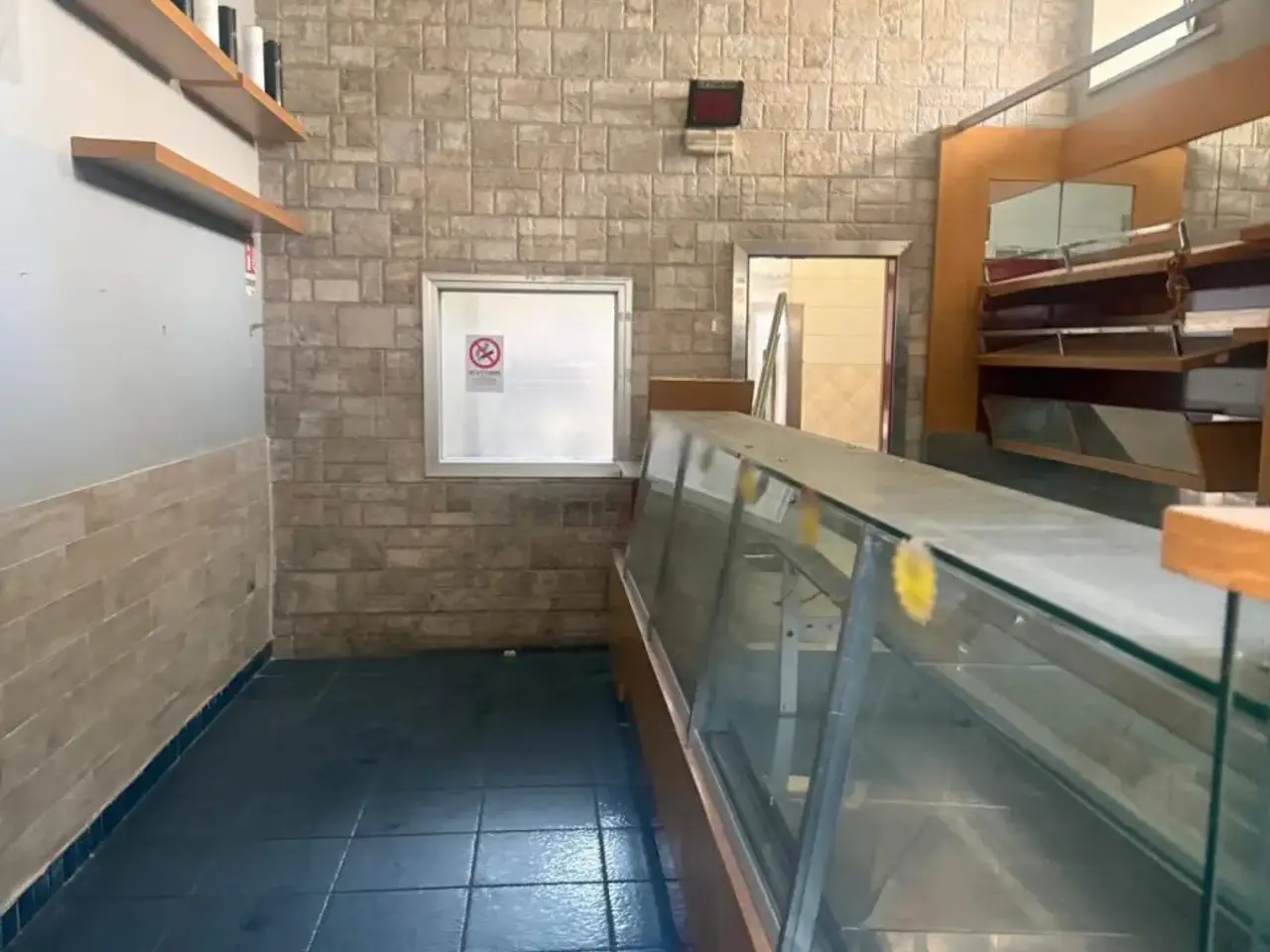 Palazzina commerciale in , Napoli, {3} - Foto 1