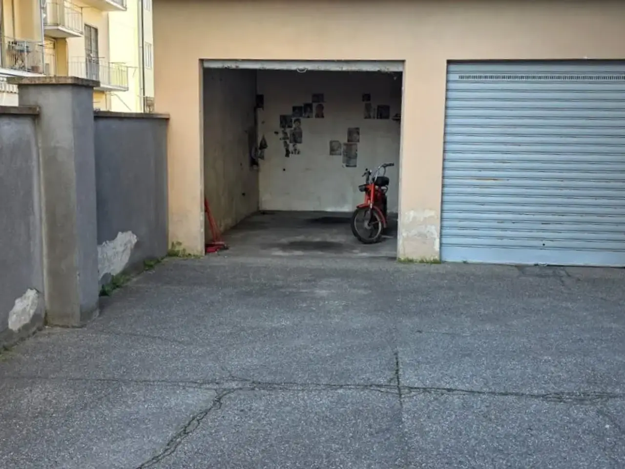 Parcheggio chiuso in Via Giolitti 1, Beinasco, {3} - Foto 1