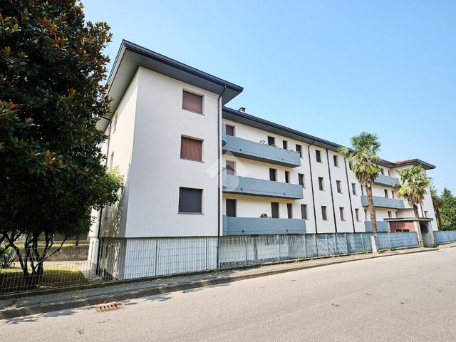 4-room flat in Via Aldo Moro 14, Zelo Buon Persico - Photo 1