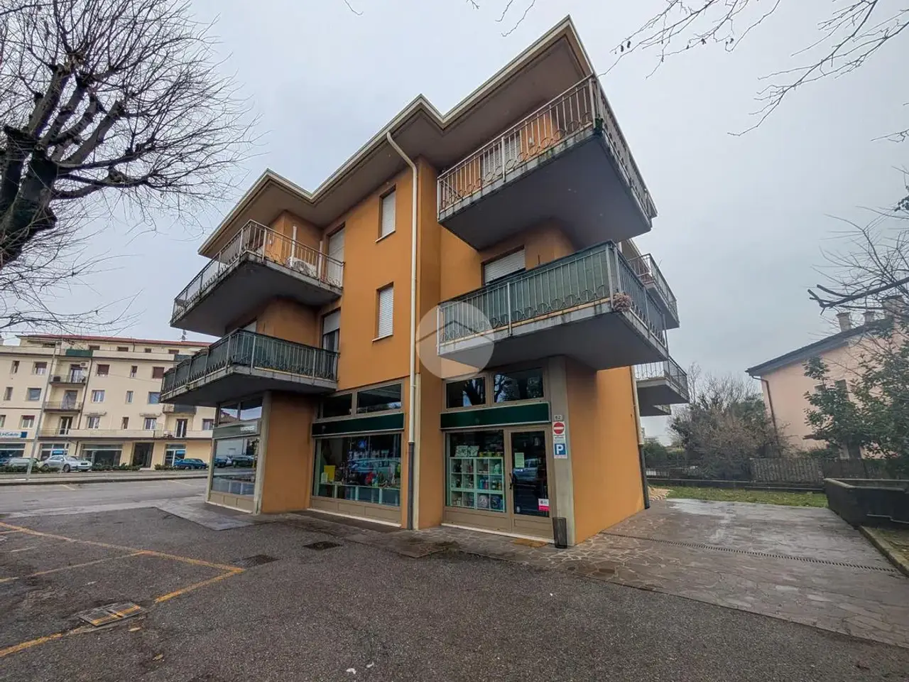 Ufficio in Via C. Battisti 60, Montichiari, {3} - Foto 1