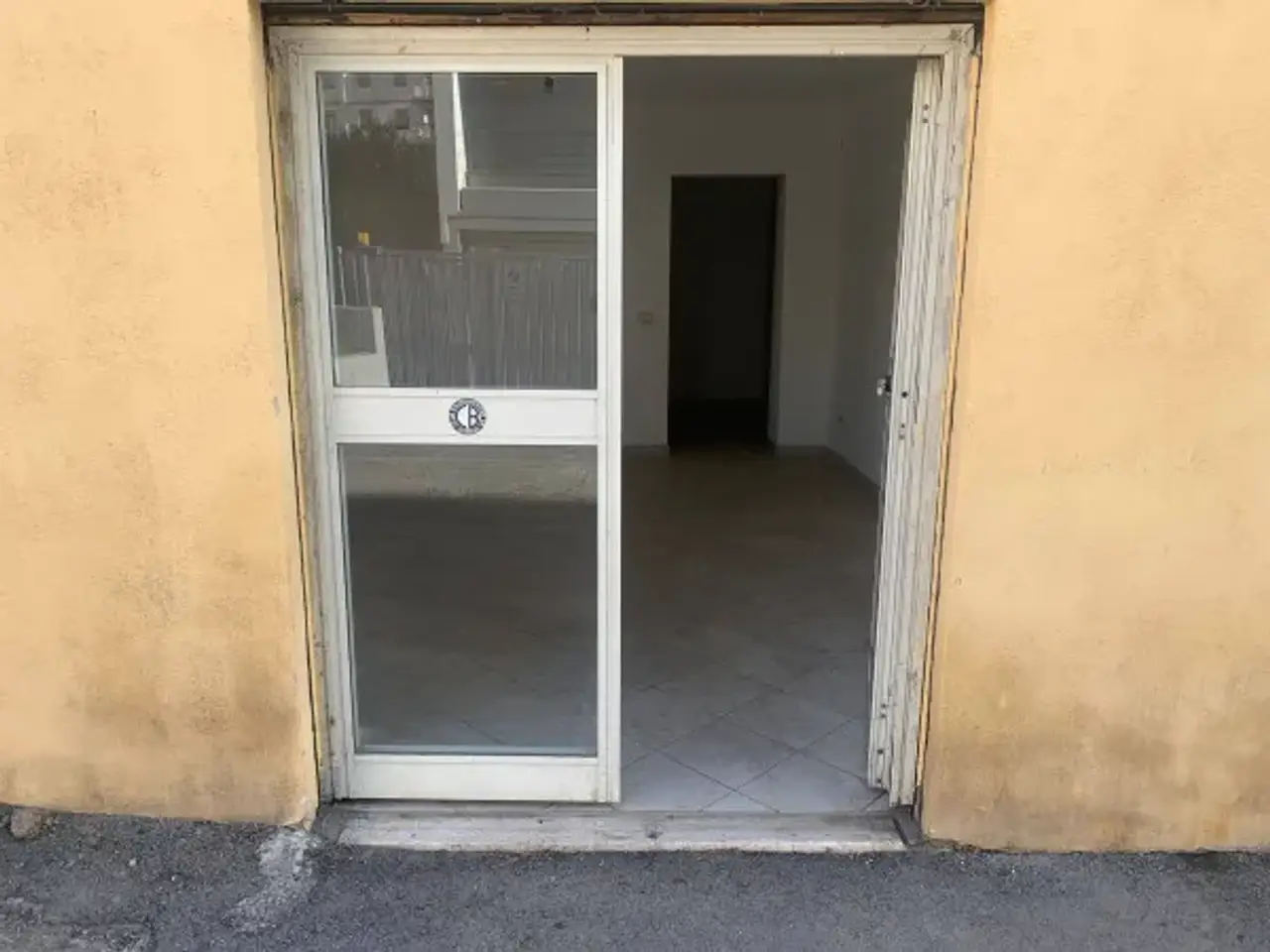 Negozio in Via degli Agricoltori, Civitavecchia, {3} - Foto 2