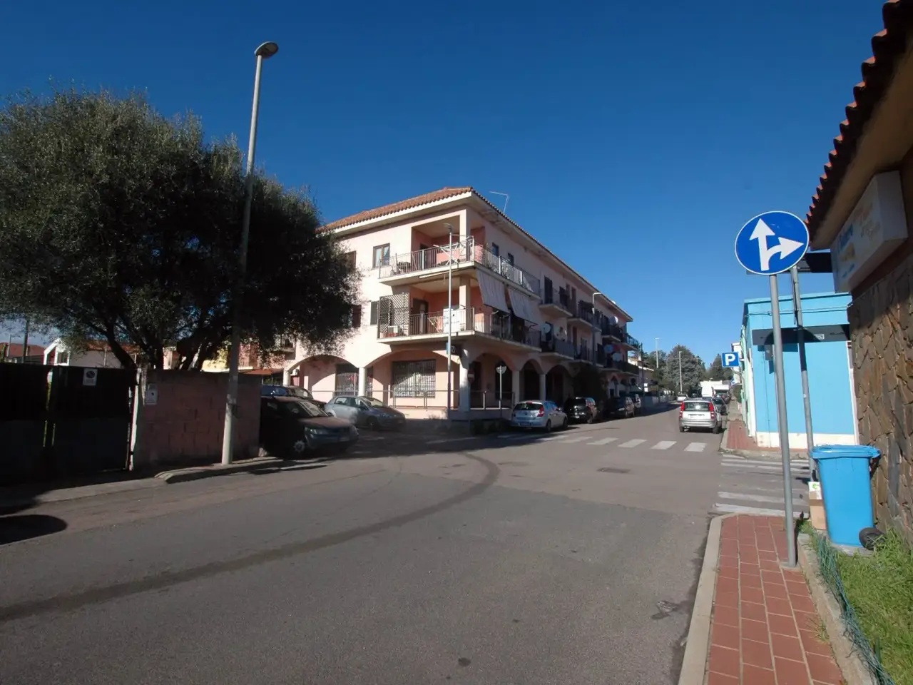 Negozio in Via Vela, Olbia, {3} - Foto 1