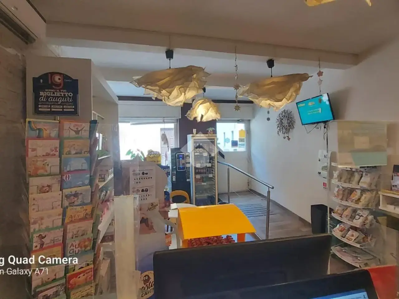 Negozio in Corso Martiri Patrioti 42, Castano Primo, {3} - Foto 2