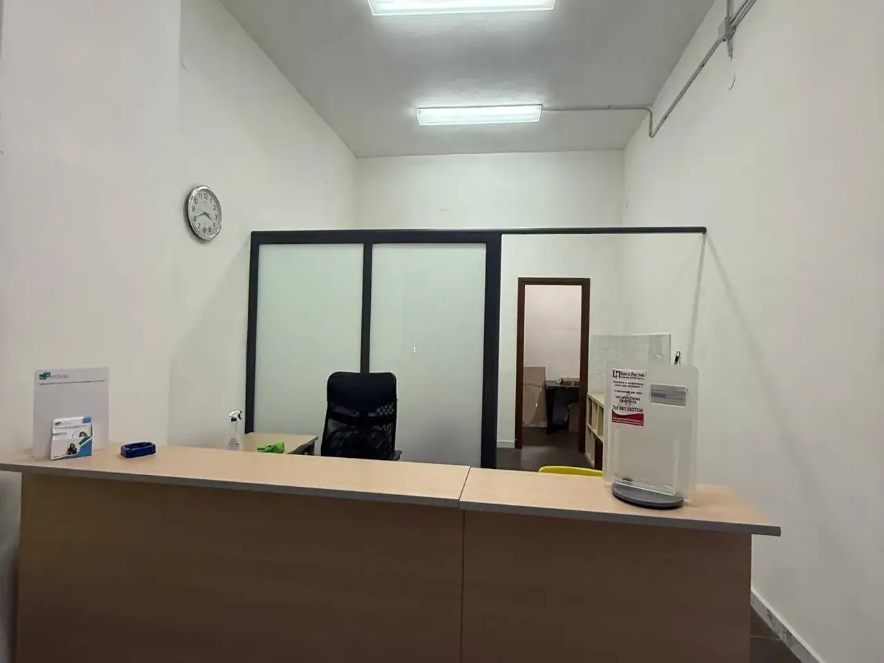 Esercizio commerciale in Via Filippo Bottazzi, Napoli, {3} - Foto 2
