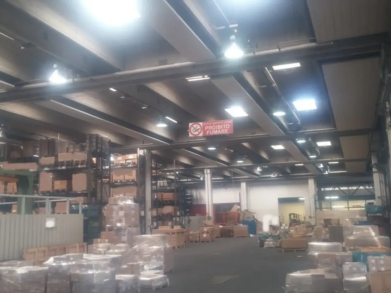 Laboratorio in Via Campania, Monza, {3} - Foto 1