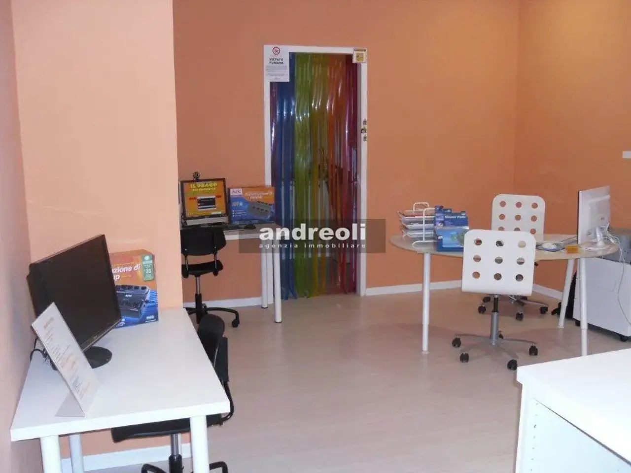 Negozio in , Montemarciano, {3} - Foto 1