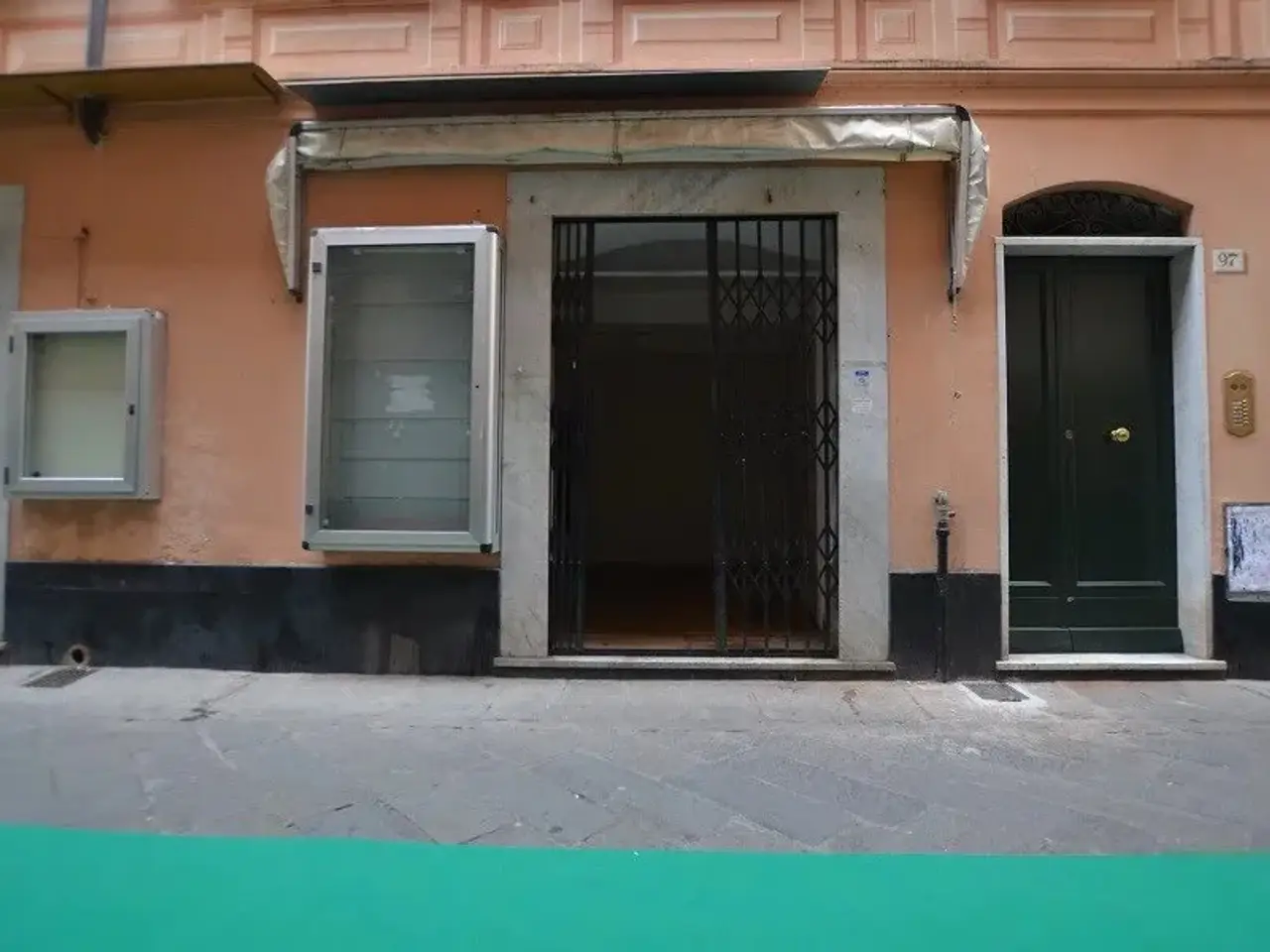Negozio in , Lavagna, {3} - Foto 1
