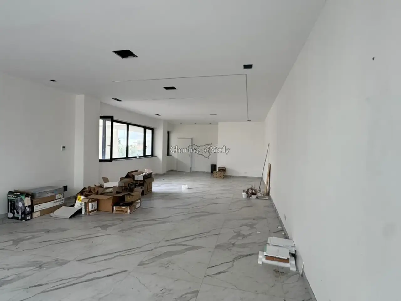 Negozio in Via della Costituzione, Modica, {3} - Foto 2