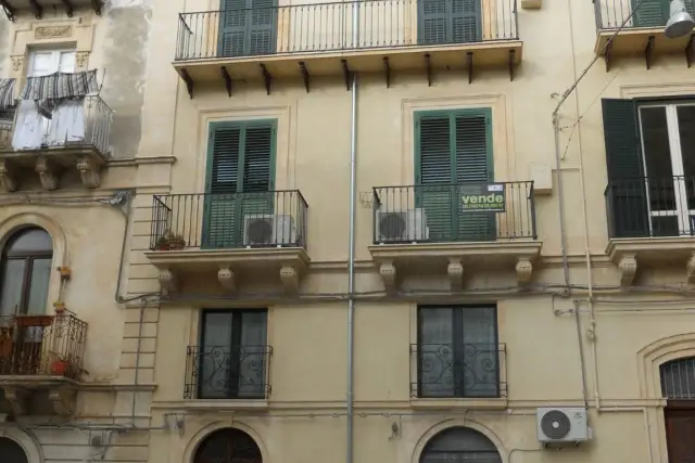 Quadrilocale in Via Roma 28, Modica - Foto 1