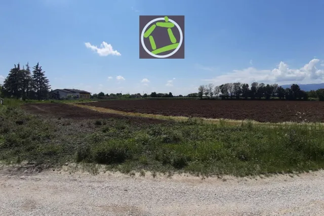 Terreno agricolo in Senza Nome, Cordenons - Foto 1