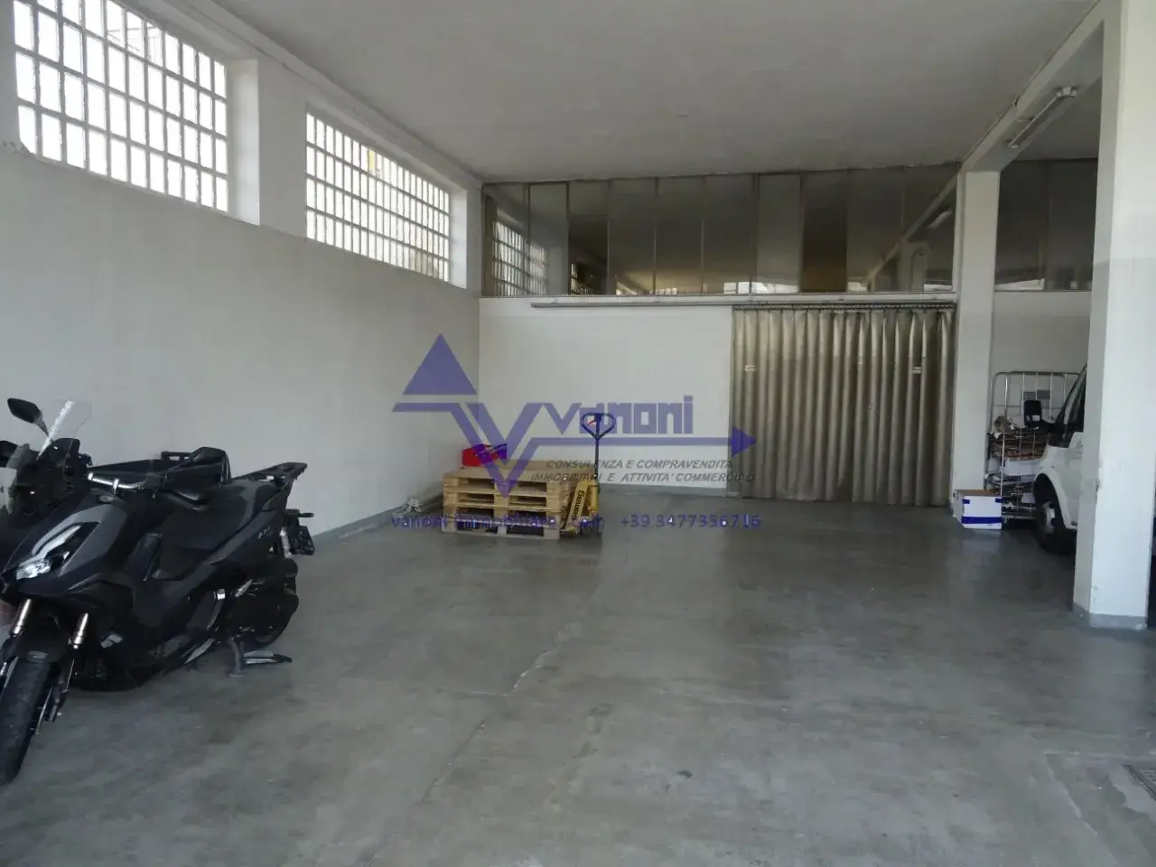Magazzino in , Sorisole, {3} - Foto 1
