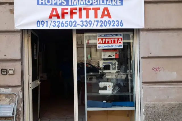 Geschäft in Via Filippo Turati, Palermo - Foto 1