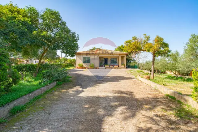 Mansion in Via Giambattista Fanales 88, Caltagirone - Photo 1