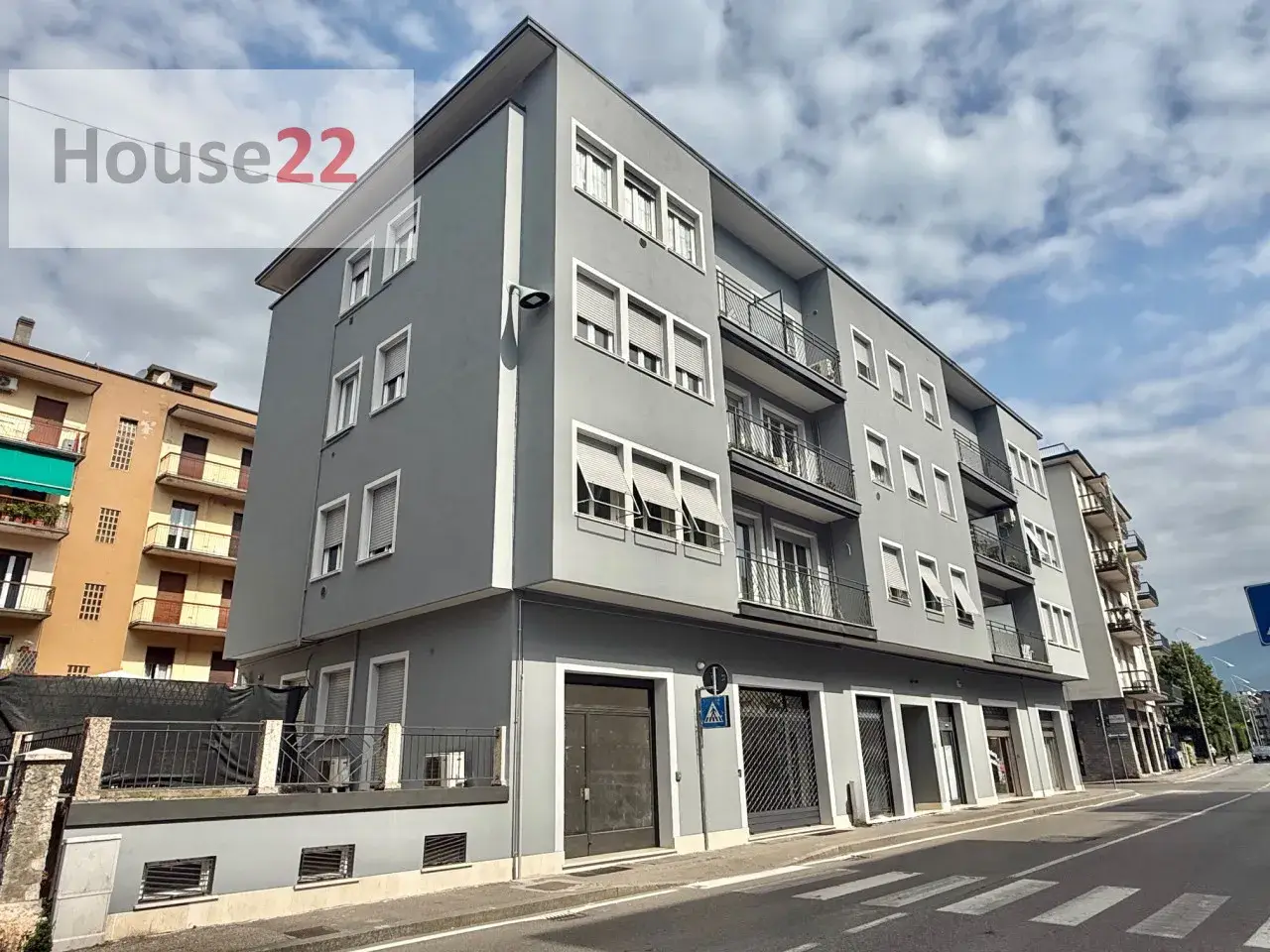 Negozio in Via Crocifissa di Rosa 93, Brescia, {3} - Foto 1