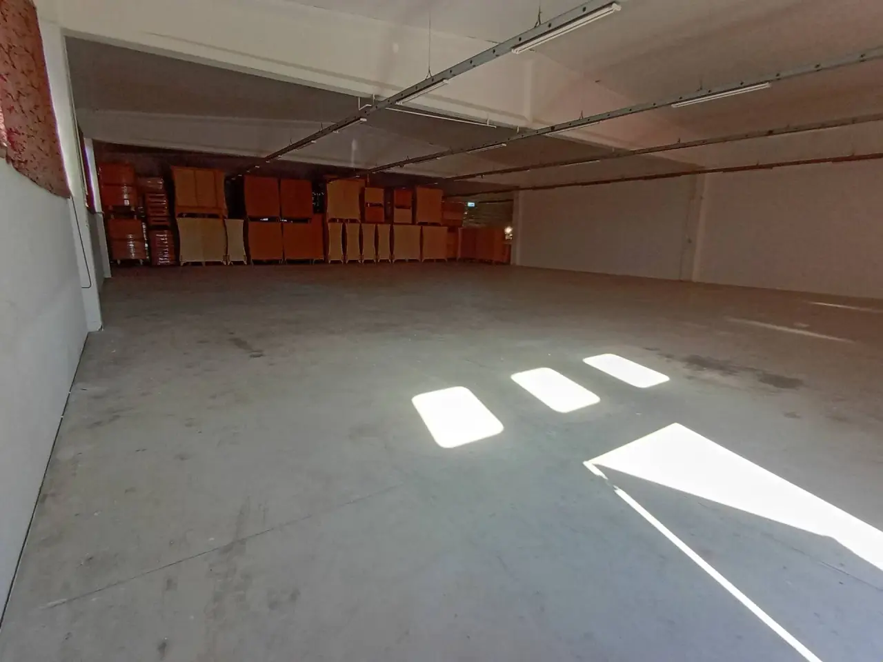 Esercizio commerciale in Via Catullo 94, Casciana Terme Lari, {3} - Foto 1