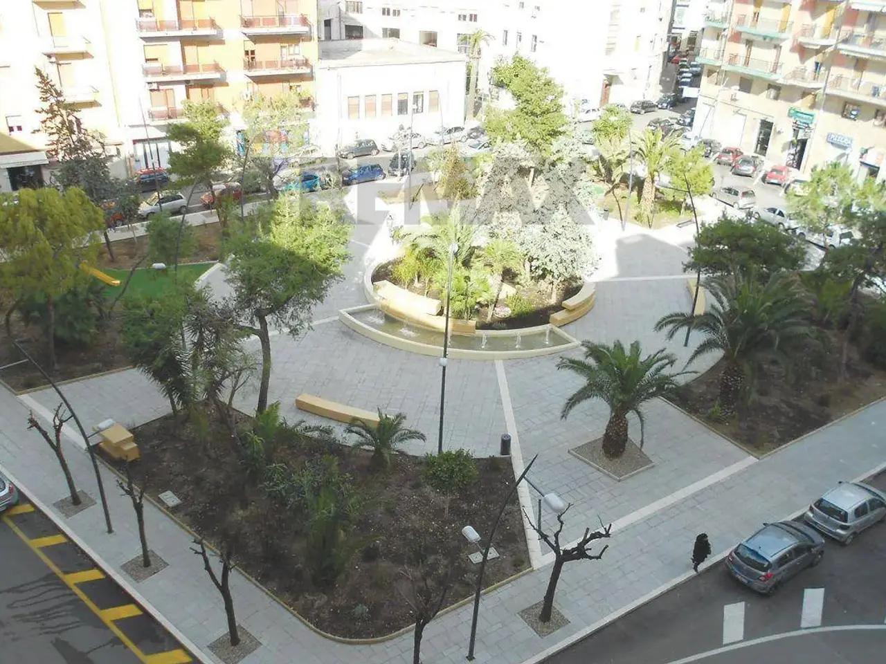 Negozio in Via Generale Pietro De Laclos 40, Taranto, {3} - Foto 1