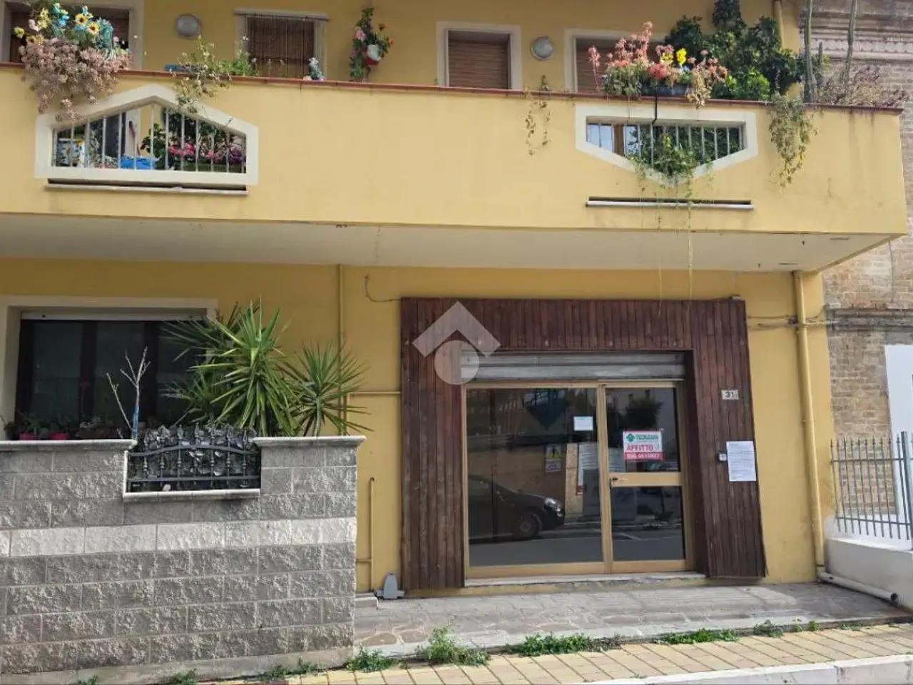 Negozio in Via Lazio 29, Montesilvano, {3} - Foto 1