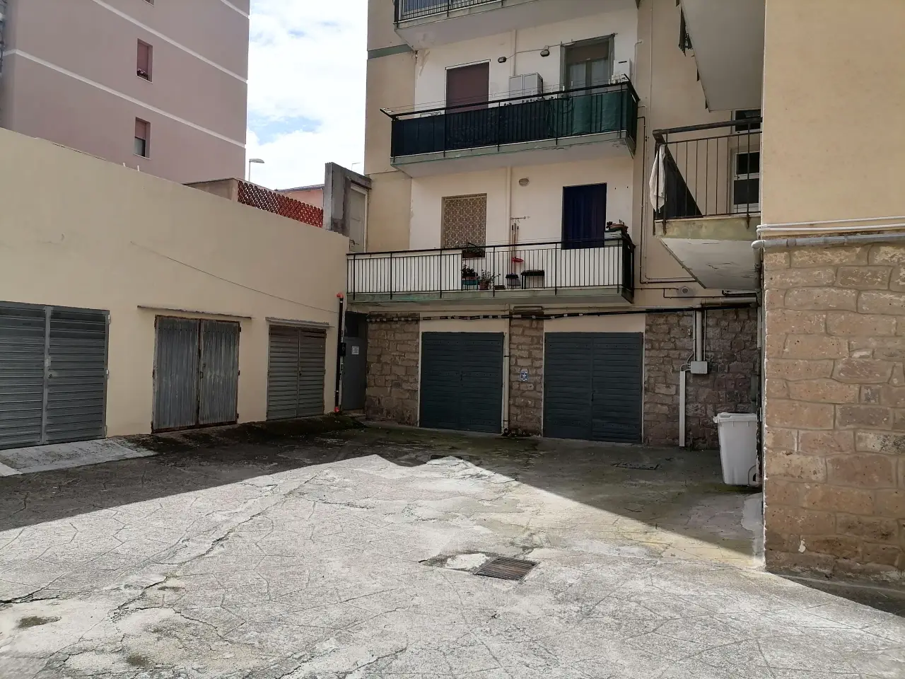 Magazzino in Via Flaminio Mancaleoni, Sassari, {3} - Foto 1