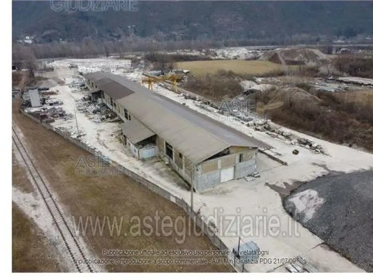 Capannone in Strada Provinciale, 66 Valle Ossola Km 16 66, Vogogna, {3} - Foto 1