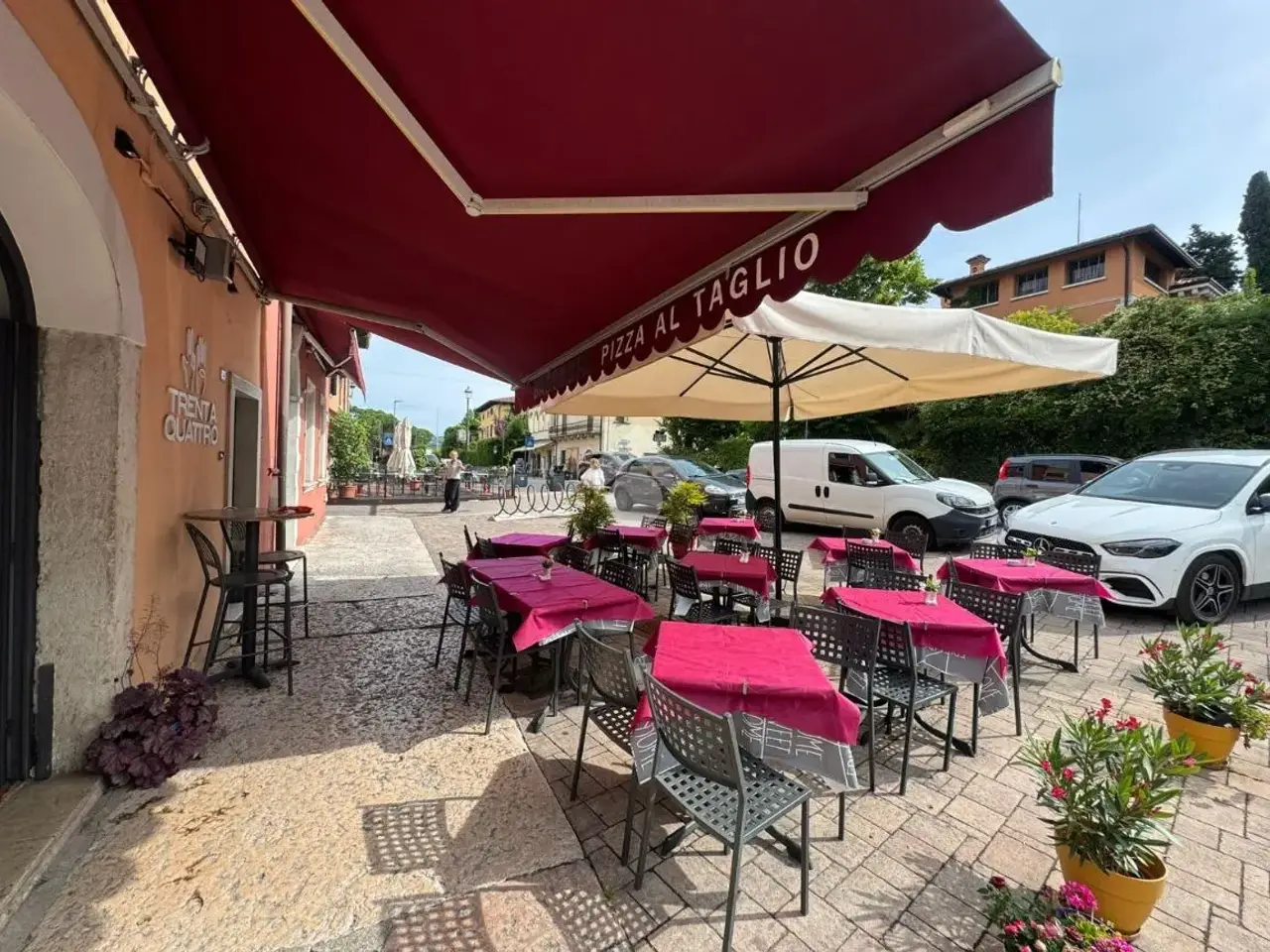 Negozio in Via Peschiera 34, Bardolino, {3} - Foto 1