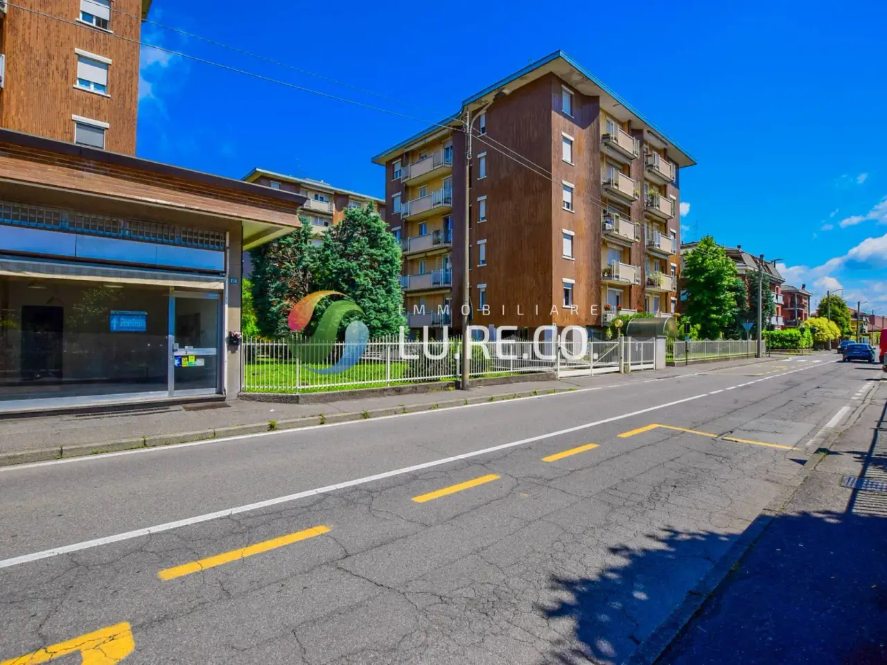 Negozio in Via Trieste 57, Muggiò, {3} - Foto 1