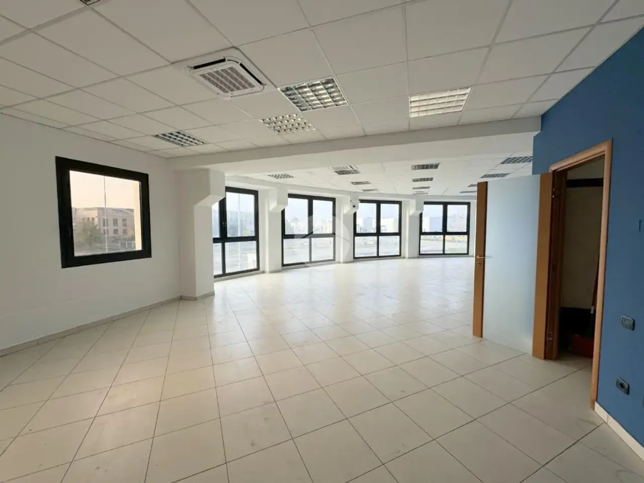 Ufficio in Via Angelo Canossi 1, Torbole Casaglia, {3} - Foto 2