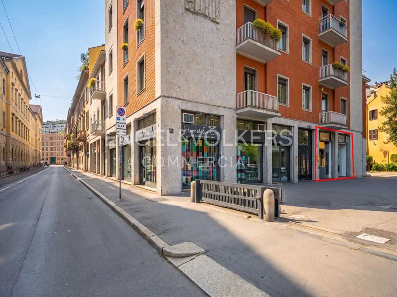 Negozio in Via Sant'Agnese 12, Milano, {3} - Foto 1
