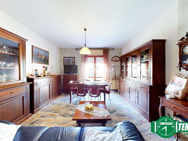 4-room flat in {3}, - Photo 1