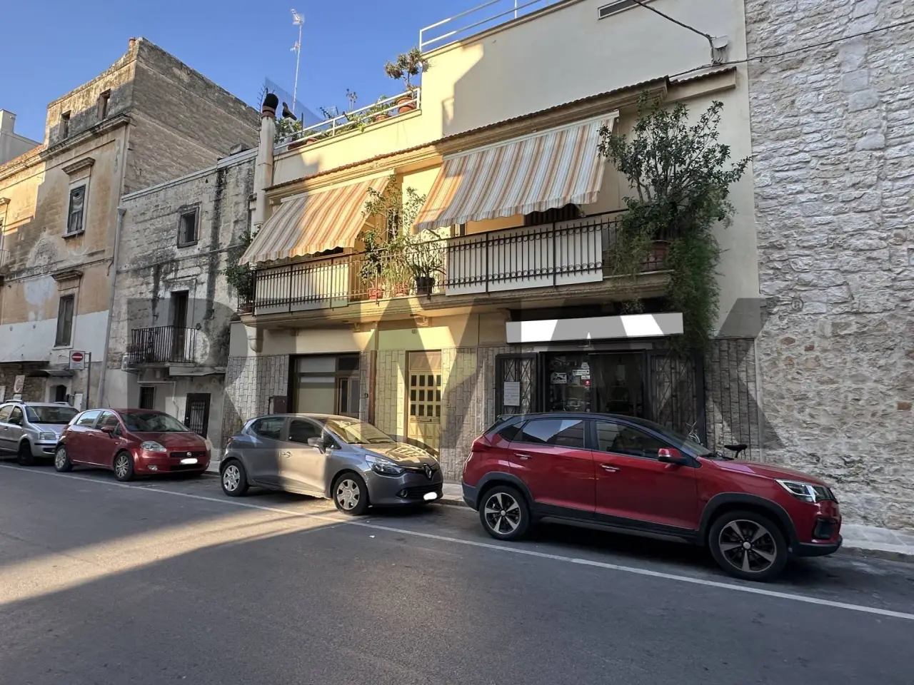 Negozio in Via Montrone 22, Valenzano, {3} - Foto 1