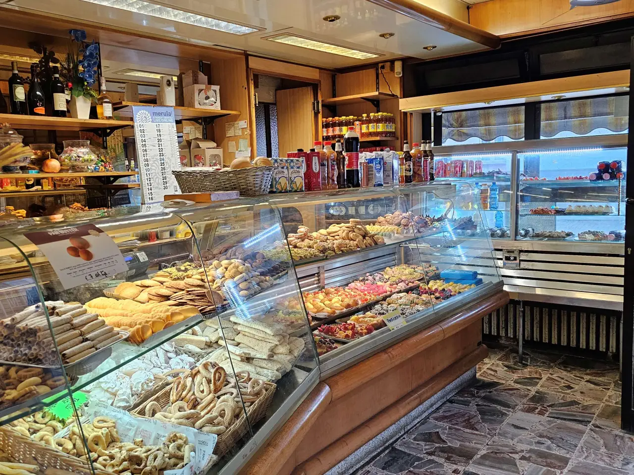 Pasticceria in Via Domenico Berti , Cumiana, {3} - Foto 2