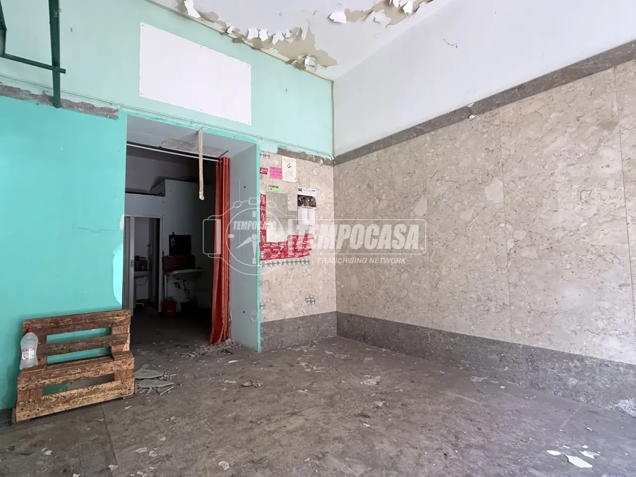 Esercizio commerciale in Via Santa Cecilia 236, Messina, {3} - Foto 2