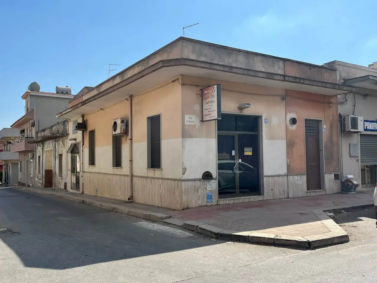 Negozio in Via Pascoli E Via dei Ciclamini, Pachino, {3} - Foto 1