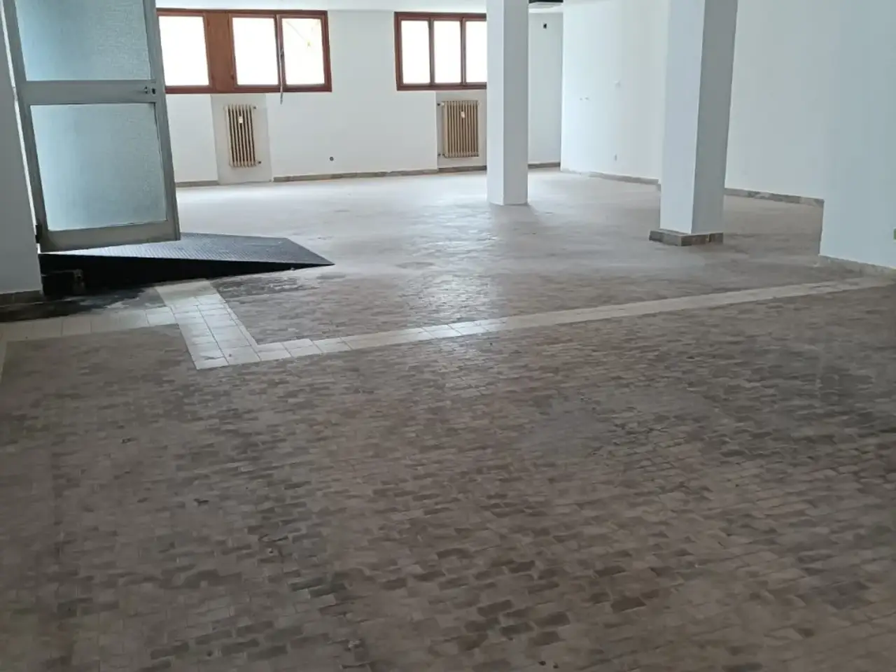 Magazzino in Via Temanza, Padova, {3} - Foto 1