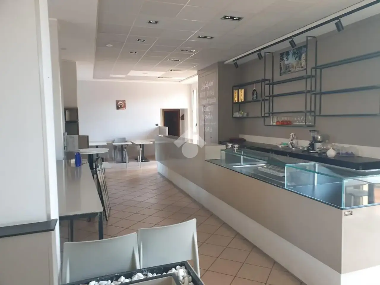 Negozio in Via Flaminia 183, Rimini, {3} - Foto 1