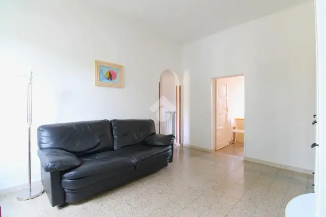 4-room flat in Via Piave 54, Pisa - Photo 1